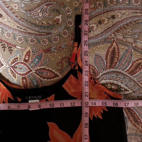 Venus Spaghetti Strap Floral Camisole - Picture 4 of 6